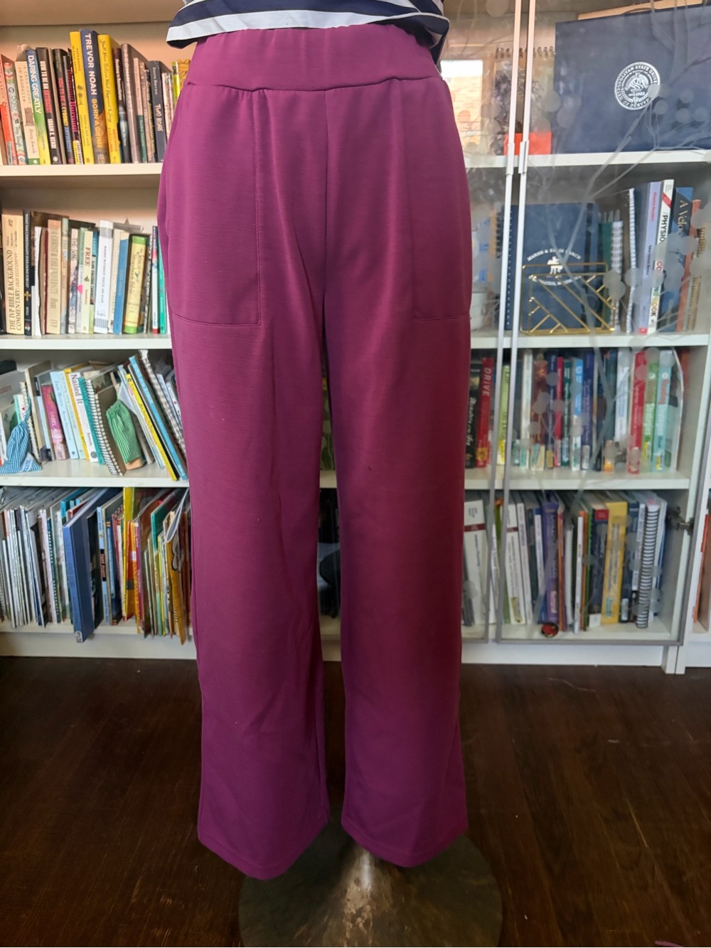 Relaxed pocketed pants